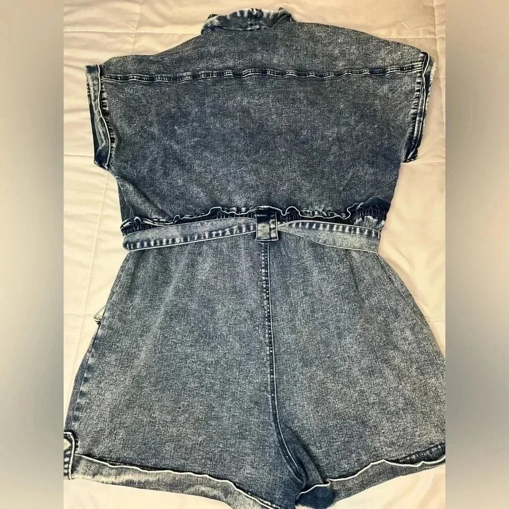 Forever 21 acid wash denim shorts jumpsuit romper sexy summer stretchy - Picture 2 of 5